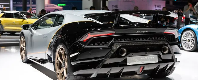 Lamborghini Huracan Performante, a supercar example for rental costs in Singapore